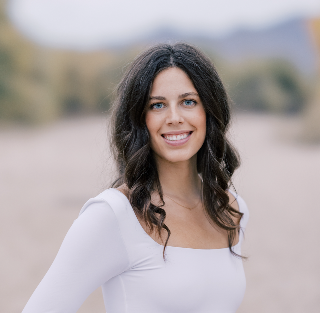 Abi, Pivotl marketing leader crafting brand narratives and data-driven campaigns for home service businesses.